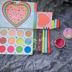 Powerpuff girl makeup